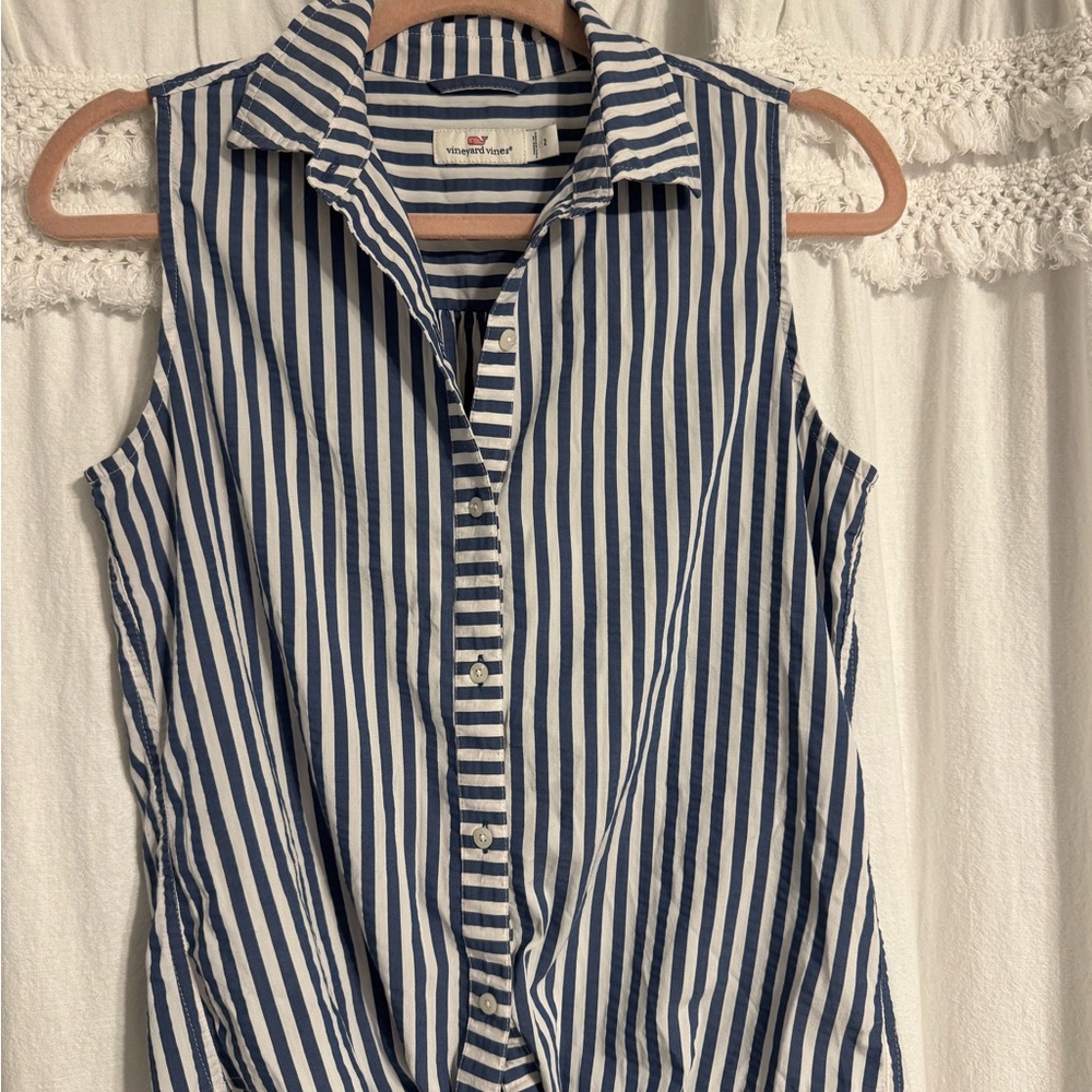 Vineyard Vines Striped Sleeveless Button-Up Top